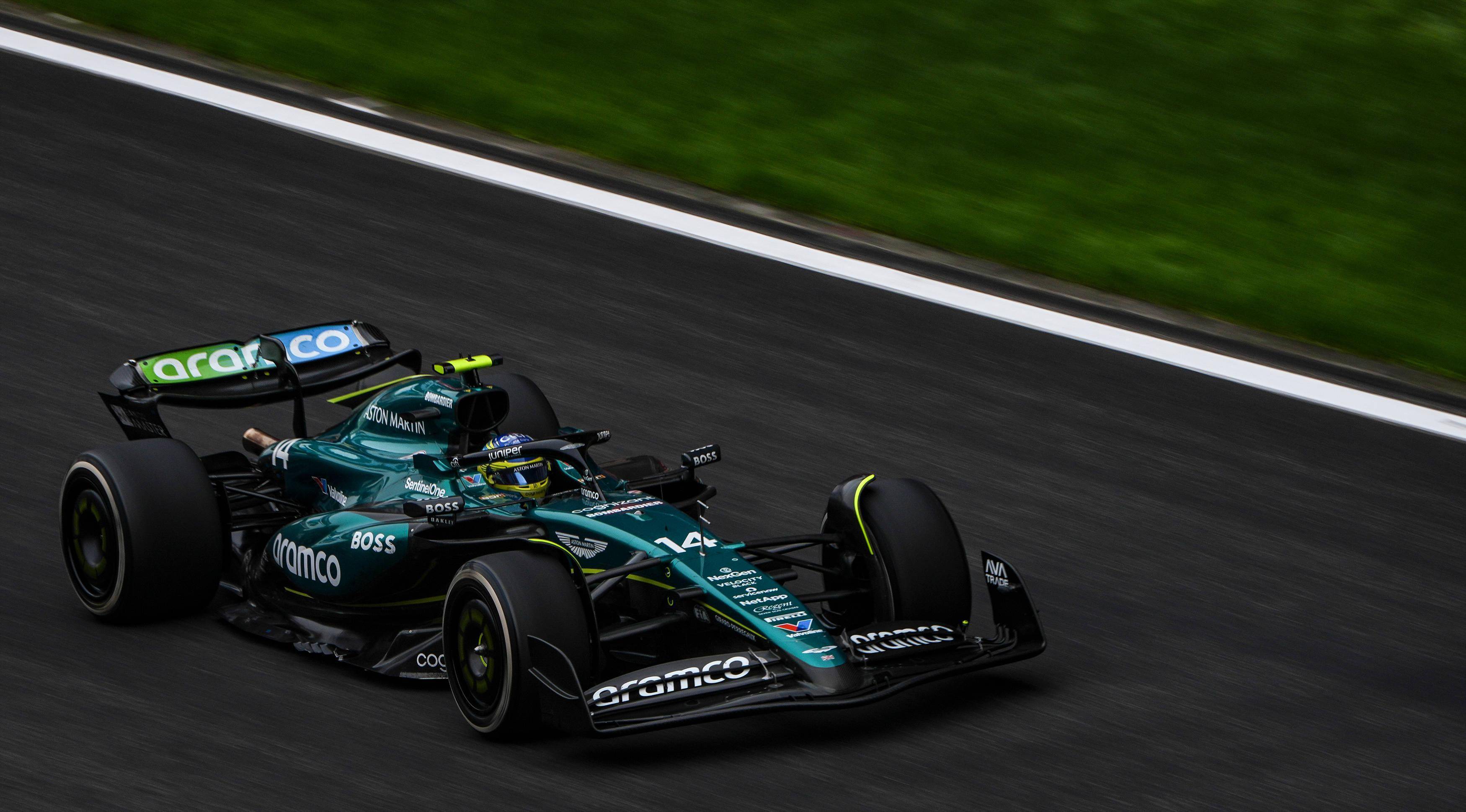 索伯车队绝杀梅赛德斯，阿隆索扛起全队